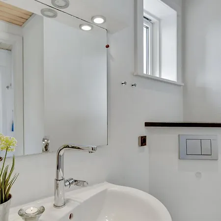 Leilighet Elizabeta - 100m To The Fjord By Interhome *